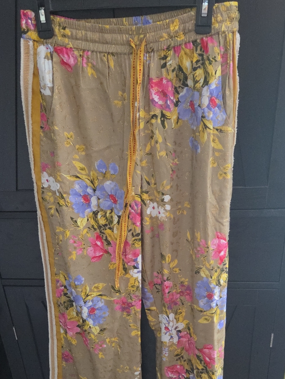 Aratta - Future Release Floral Drawstring Wide-Leg Pants - Taupe